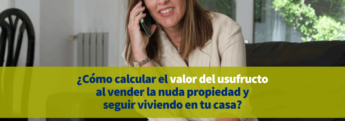 Katia Domingo haciendo una llamada a un cliente